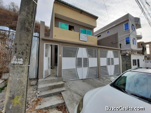 Vendo casa grande dos pisos Vellavista