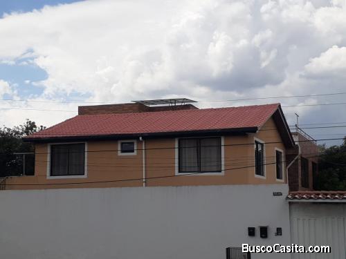 Casa en venta sector el Triàngulo, Valle de los Chillos!!