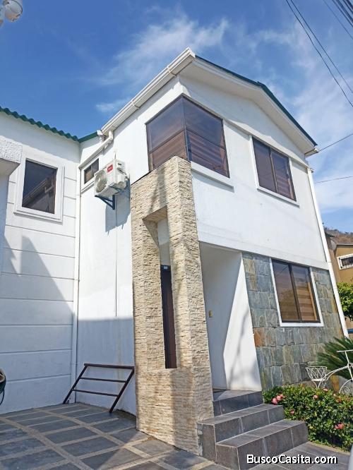 CASA EN VENTA URBANIZACIÓN LA JOYA 