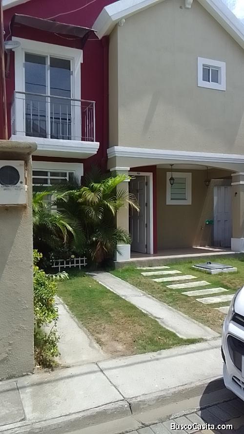SE VENDE CASA EN LA URB. MARINA DOR PARK