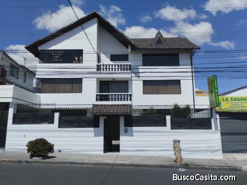 Casa Grande con local Comercial