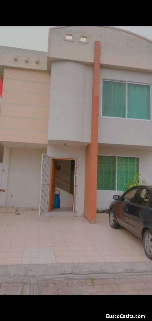 SE VENDE CASA DE 2 PLANTAS EN SALINAS URBANIZACIÓN PORTOBELO