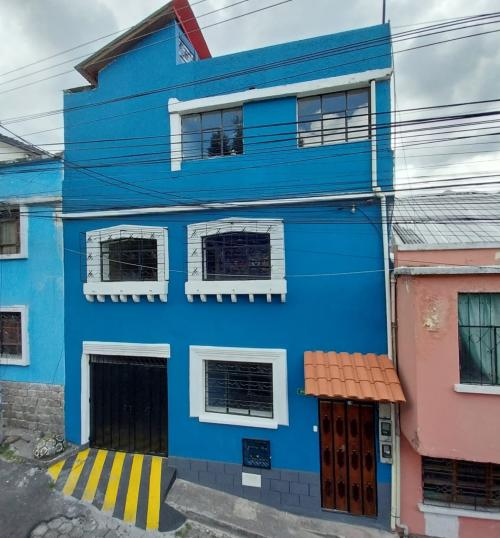 ALAMEDA, vendo casa, 418m2 de construcción, terraza, estacionamiento   