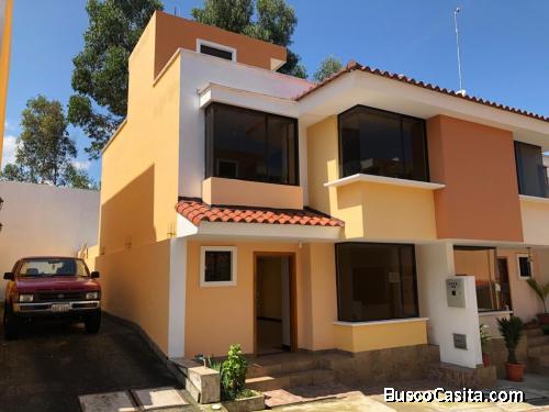 VENDO HERMOSA CASA EN CONJUNTO HABITACIONAL, SANGOLQUÍ, SECTOR INCHALILLO