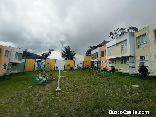 Casa de venta San Antonio de Pichincha, conjunto la Alborada, con aumento, al mejor precio