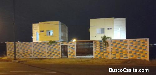 DOS CASAS EN PUNTA BLANCA ECUADOR - RUTA DEL SOL.