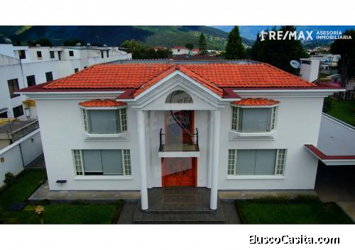 CASA EN VENTA EN ARMENIA CONOCOTO