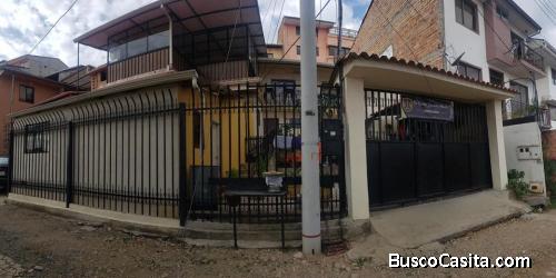 Casa Grande Rentera 3 Departamentos 