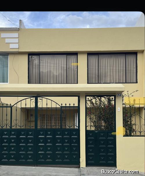 Oportunidad, vendo casa de 3 pisos en la mitad del mundo