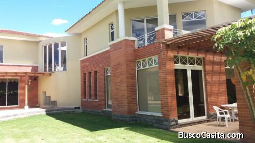 VENDO BONITA CASA EN LA VIÑA