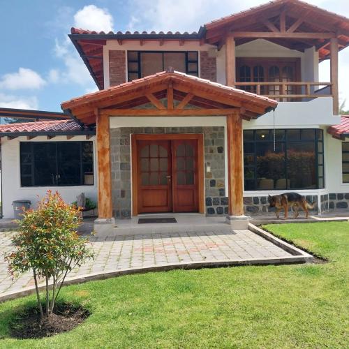 PIFO, vendo propiedad, 600m2 terreno y 200m2 construcción, en urbanización