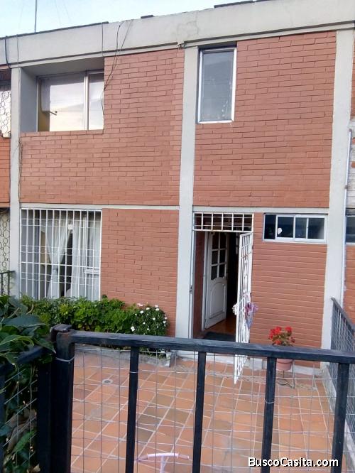 Se vende casa en conjunto norte de quito