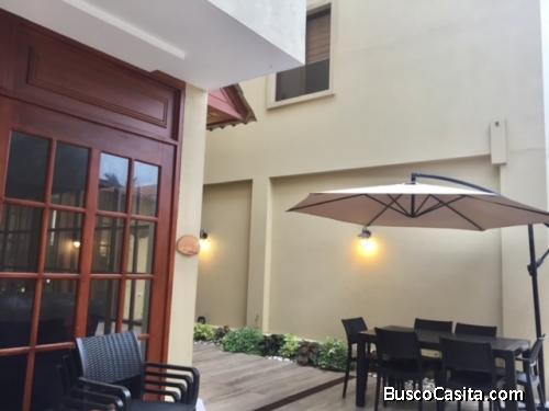 VENTA DE HERMOSA CASA ESQUINERA EN URBANIZACION ESTANCIAS DEL RIO