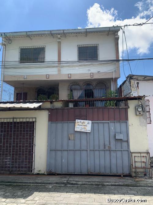 Casa rentera de 4 pisos