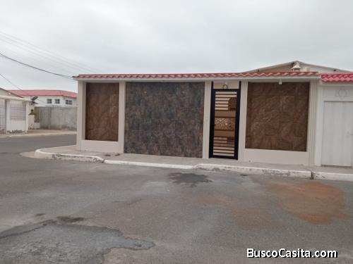 VENDO VILLA ESQUINERA AMOBLADA EN URB PRIVADA VILLA DEL MAR. KM3 VIA PUNTA CARNERO.