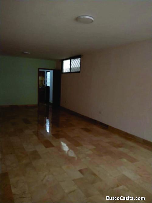 VENTA DE BONITO DEPARTAMENTO EN CUMBRES BAJAS