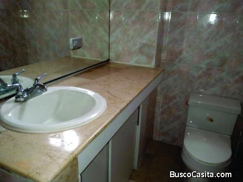 PROPIETARIO VENDE BONITO  DEPARTAMENTO EN CUMBRES BAJAS