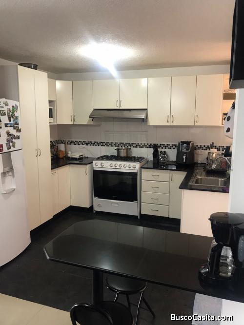 En venta hermosa casa, dentro de conjunto privado, Sangolquí, junto al hospital iess 