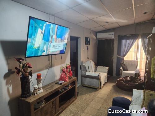 Vendo casa en calle peatonal Acacias