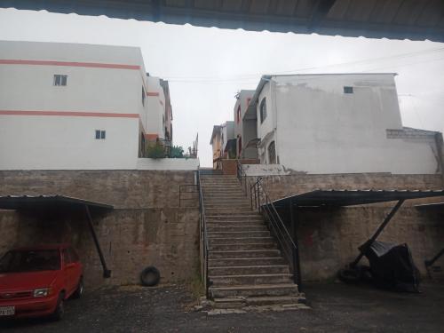 PUENTE 2, vendo casa de 3 dormitorios en conjunto, patio y estacionamiento
