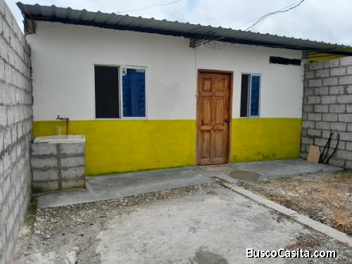 CASA DUPLEX ESQUINERA EN LA PLAYA DE MONTAÑITA MAS TERRENO. ¡DE OPORTUNIDAD!