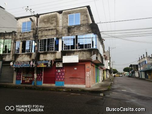Hermosa casa con locales comerciales en venta ubicada en el centro de la Joya de los Sachas