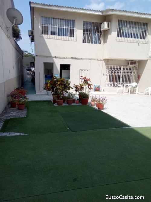 CASA DE VENTA EN VICTOR EMILIO ESTRADA ZONA BANCARIA