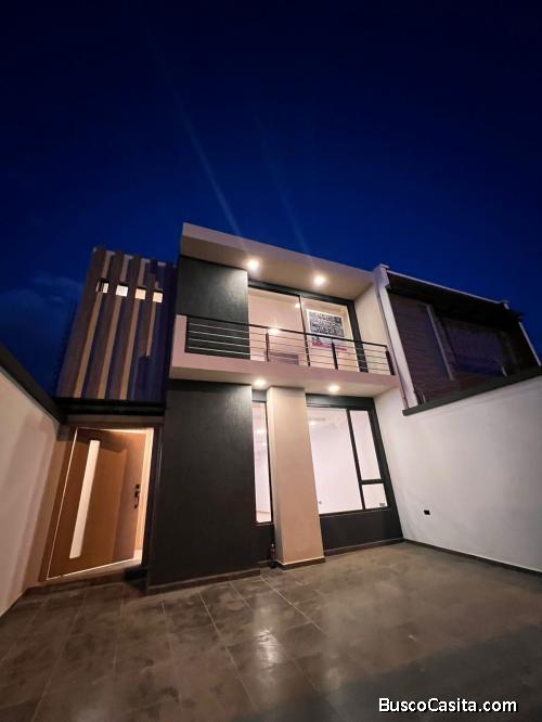 HERMOSA CASA POR ESTRENAR