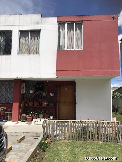 CASA EN VENTA EN CONJUNTO PRIVADO EN SAN JOSE CALDERON