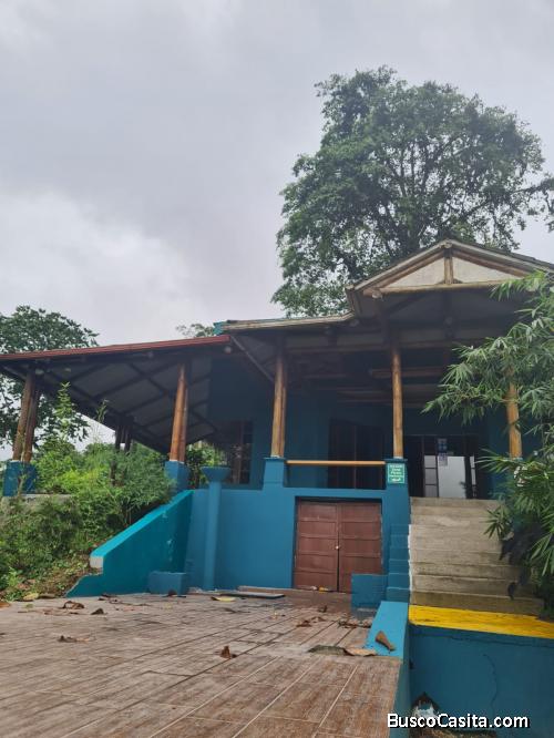 Venta de casa en el sector de Bomboli, Santo Domingo de los Tsachilas