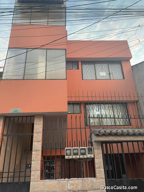 Casa rentera en venta sector Carapungo!!