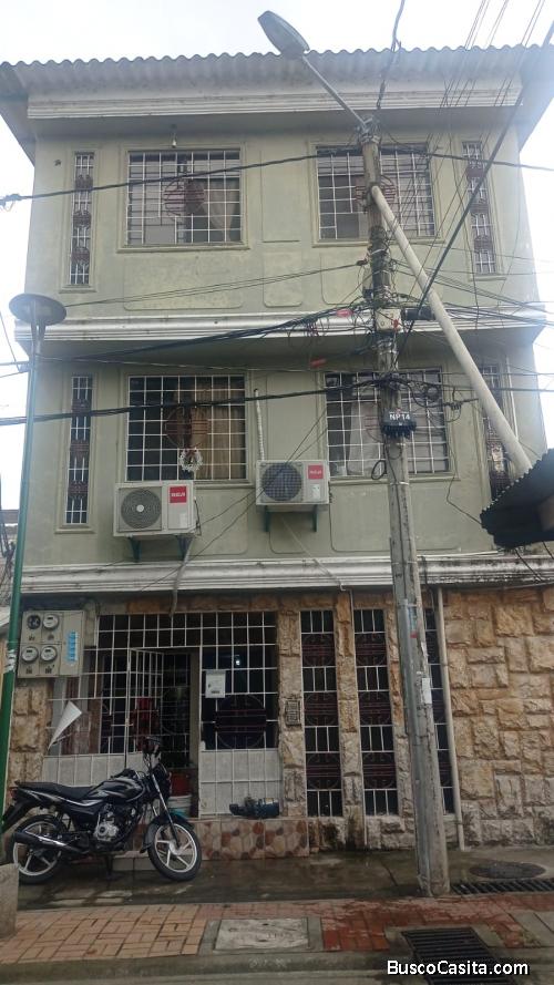 Se vende hermosa casa rentera ubicada en Sauces VI Guayaquil 