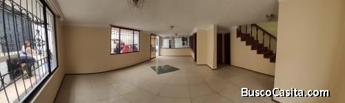 AMPLIA CASA SECTOR LOS LAURELES