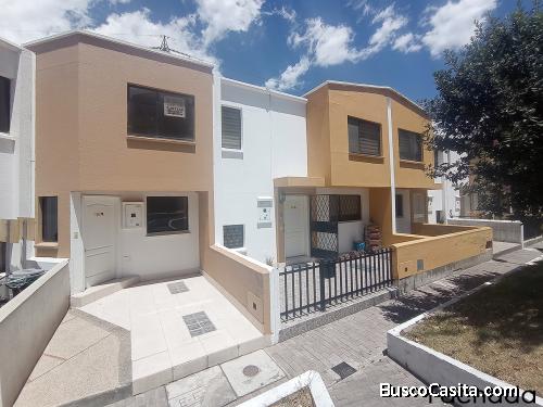 Casa de venta Dos Hemisferios, 3 niveles,150m2, amplia, seguridad, canchas deportivas, sala comunal