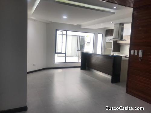 HERMOSA CASA POR ESTRENAR