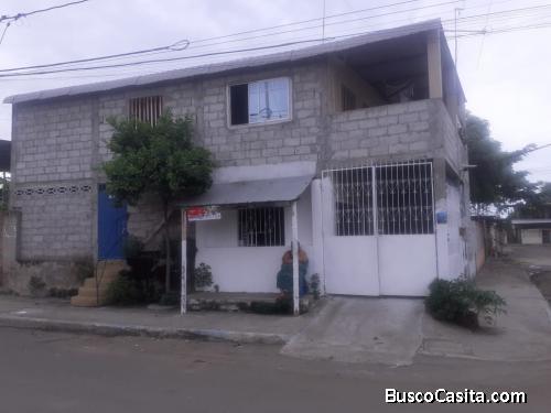 Vendo casa esquinera  