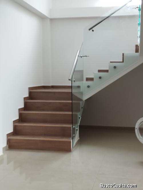 CASA POR ESTRENAR EN MANTA SECTOR COSTA AZUL