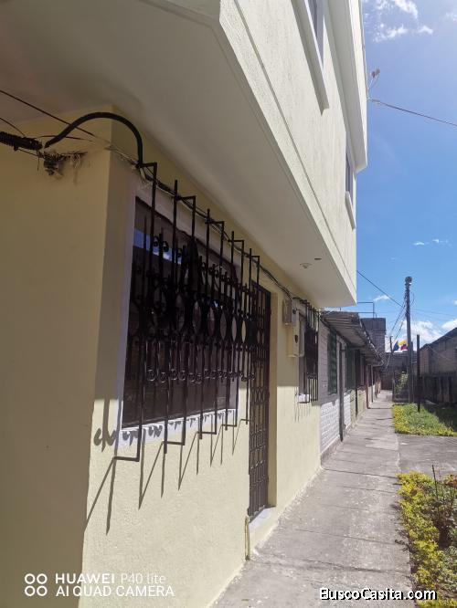 CASA REMODELADA CERCA UNIVERSIDAD CENTRAL Y LA UTE