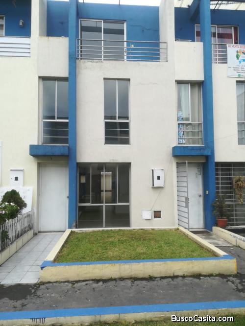 VENTA CASA QUITUMBE CERCA METRO - PLATAFORMA - QUICENTRO SUR - TROLE