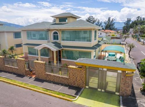 CONOCOTO, San José del Valle, hermosa propiedad con 500m2 terreno y 234m2 construcción