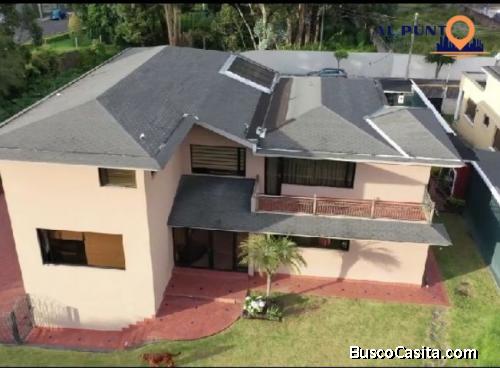 Venta Casa en Conocoto Valle de los Chillos, Pichincha