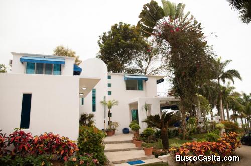 CASA OLON LAS NUÑEZ: UN PARAISO AL PIE DEL MAR