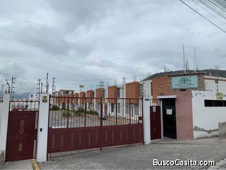 SE VENDE HERMOSA VIVIENDA CONDOMINIO