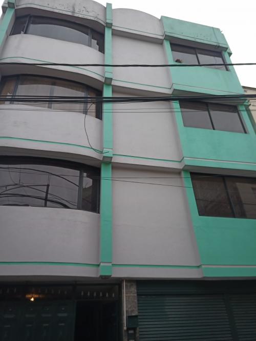 Vendo propiedad rentera, en San Bartolo, sector el calzado, 3 departamentos