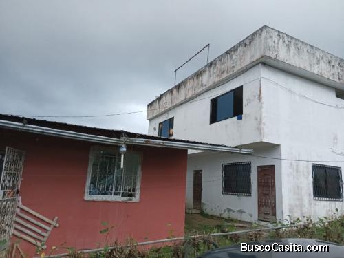 Se vende dos casas en Flavio Alfaro