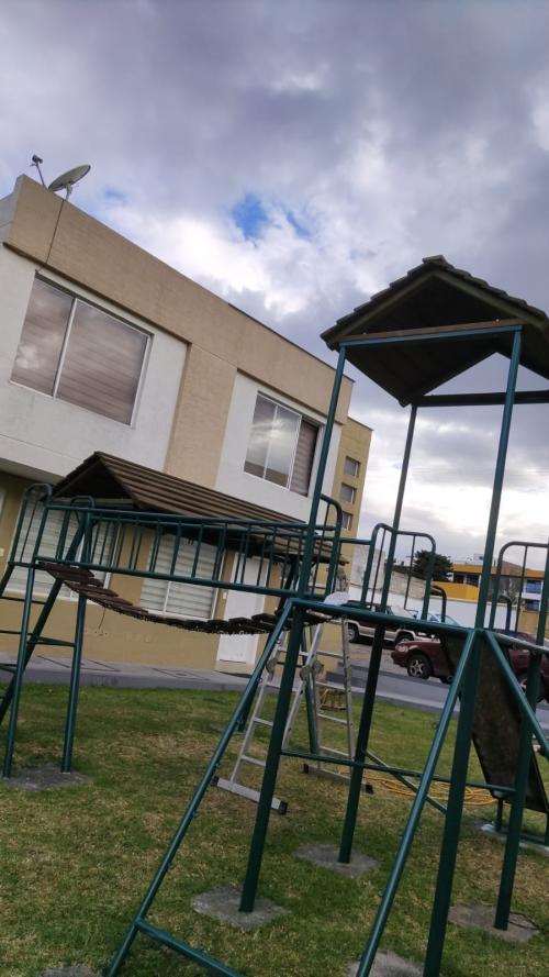 LOS CHILLOS, Arriendo casa de 3 dormitorios, ubicada en Mirasierra