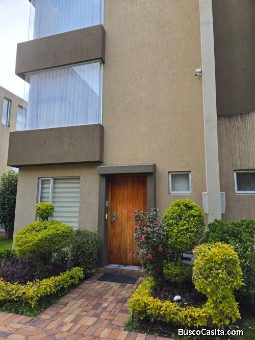 Casa Conjunto las Lomas, Ponceano, Quito 