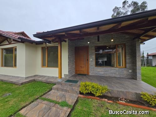 LINDA CASA CAMPESTRE A ESTRENAR CON TERRENO AMPLIO DE 501 M2 VENDO EN EL VALLE DE LOS CHILLOS 