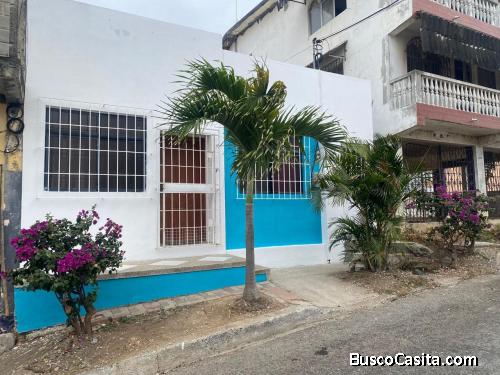 Oportunidad Vendo Casa en PLAYAS vista al mar 70,000 incluye muebles y línea blanca