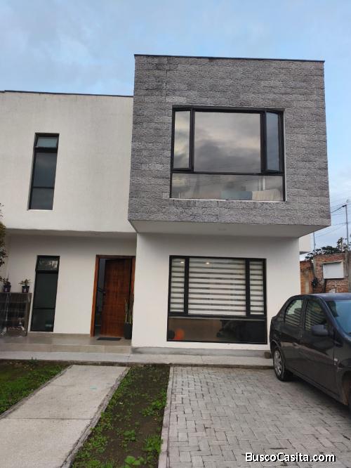 VENTA CASA TUMBACO 327mt2